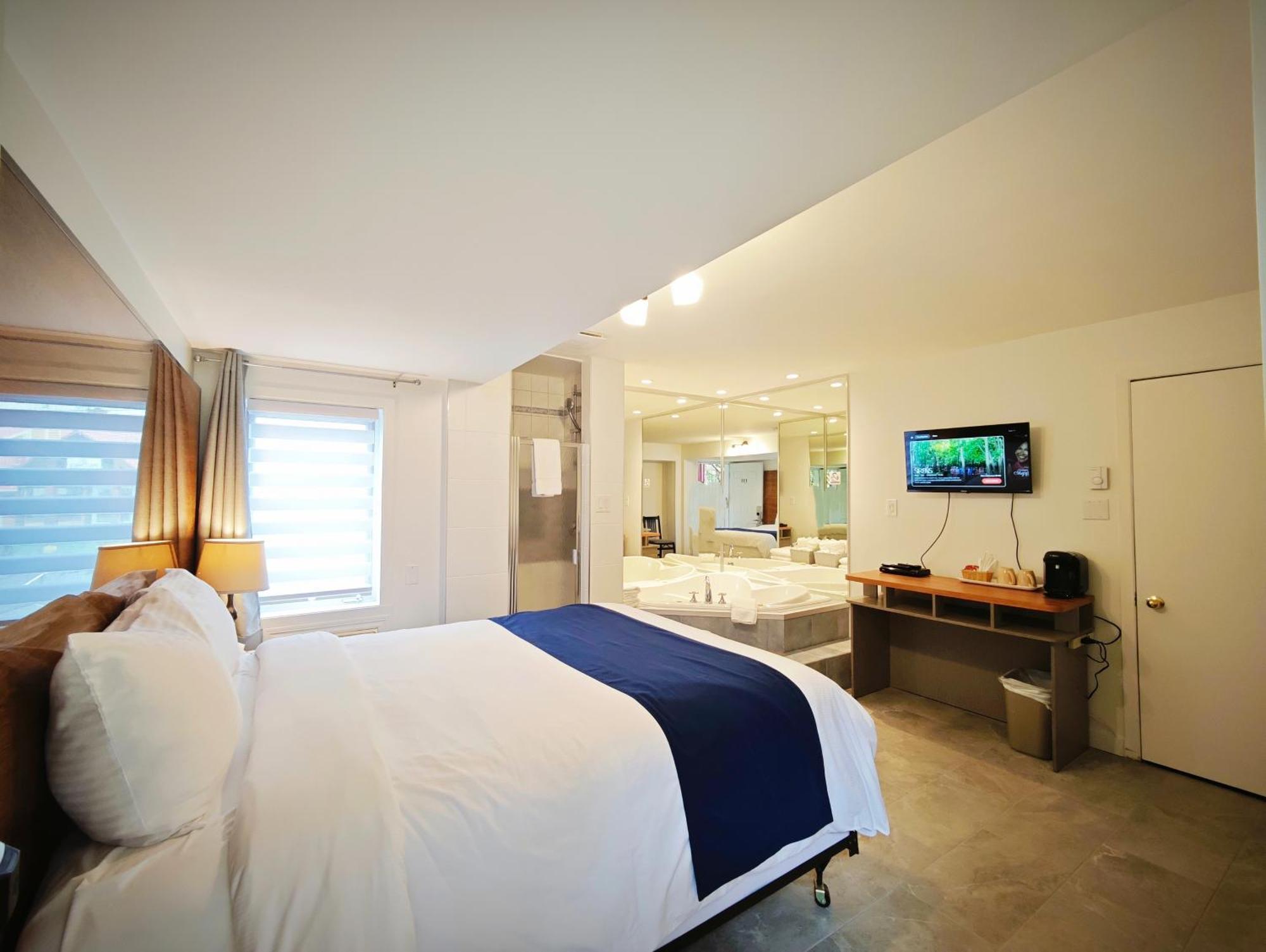 Motel Des Pentes Et Suites Saint-Sauveur ภายนอก รูปภาพ