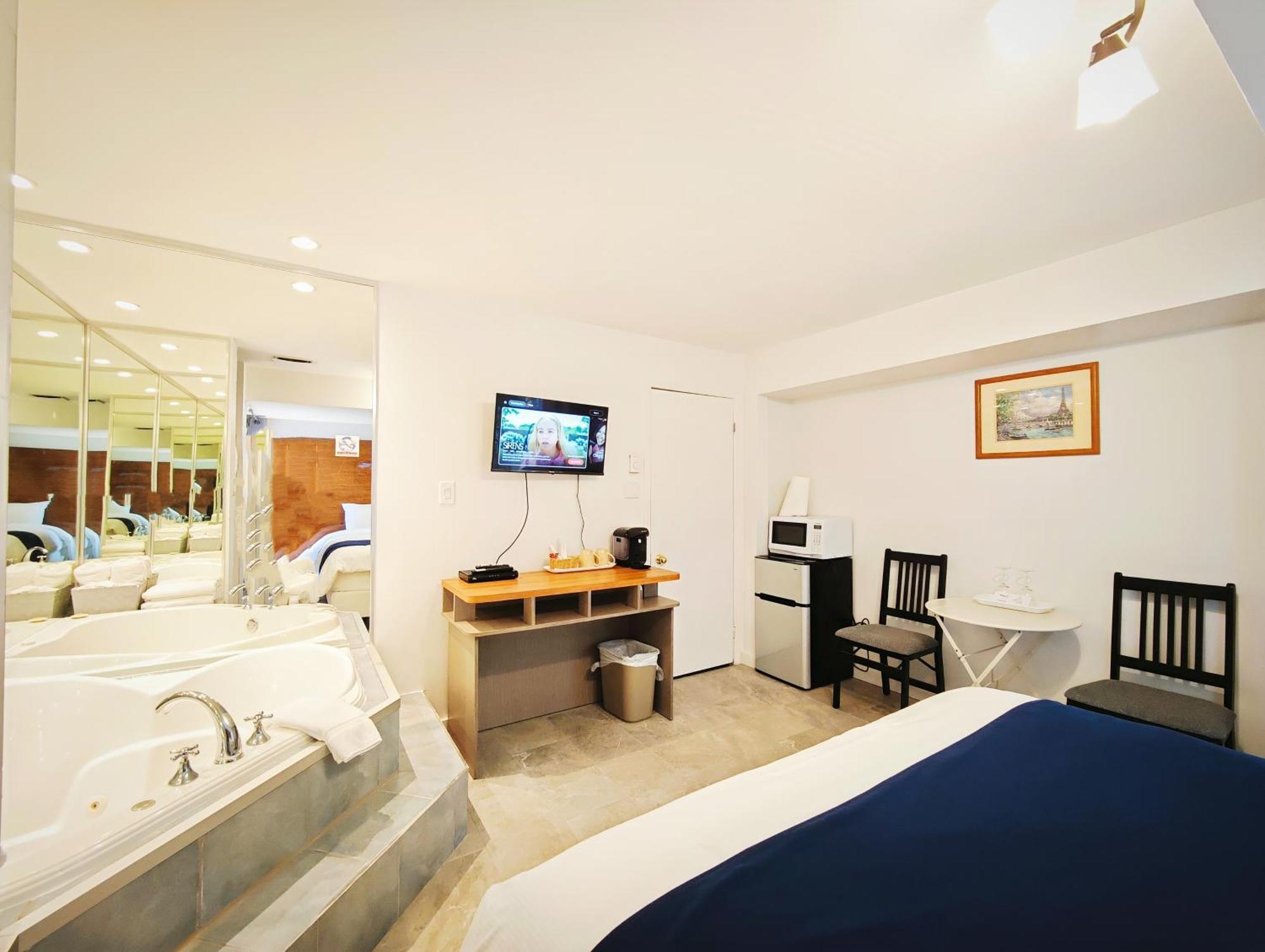 Motel Des Pentes Et Suites Saint-Sauveur ภายนอก รูปภาพ
