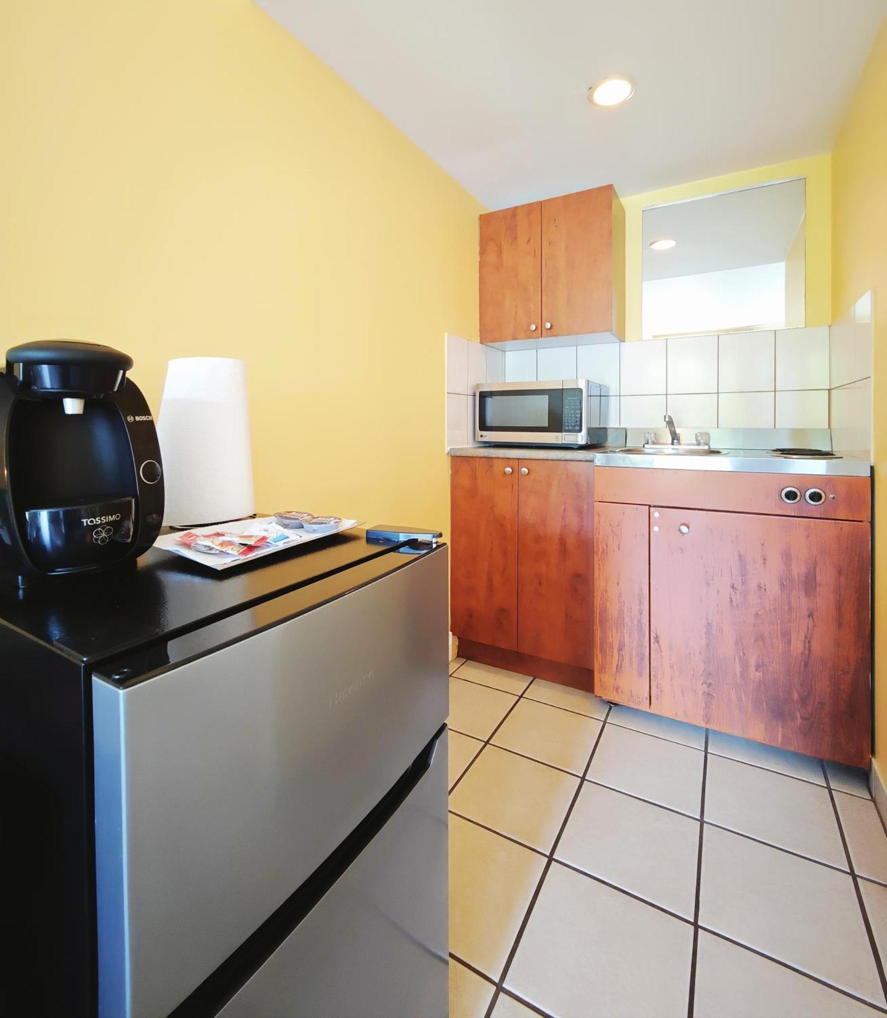 Motel Des Pentes Et Suites Saint-Sauveur ภายนอก รูปภาพ